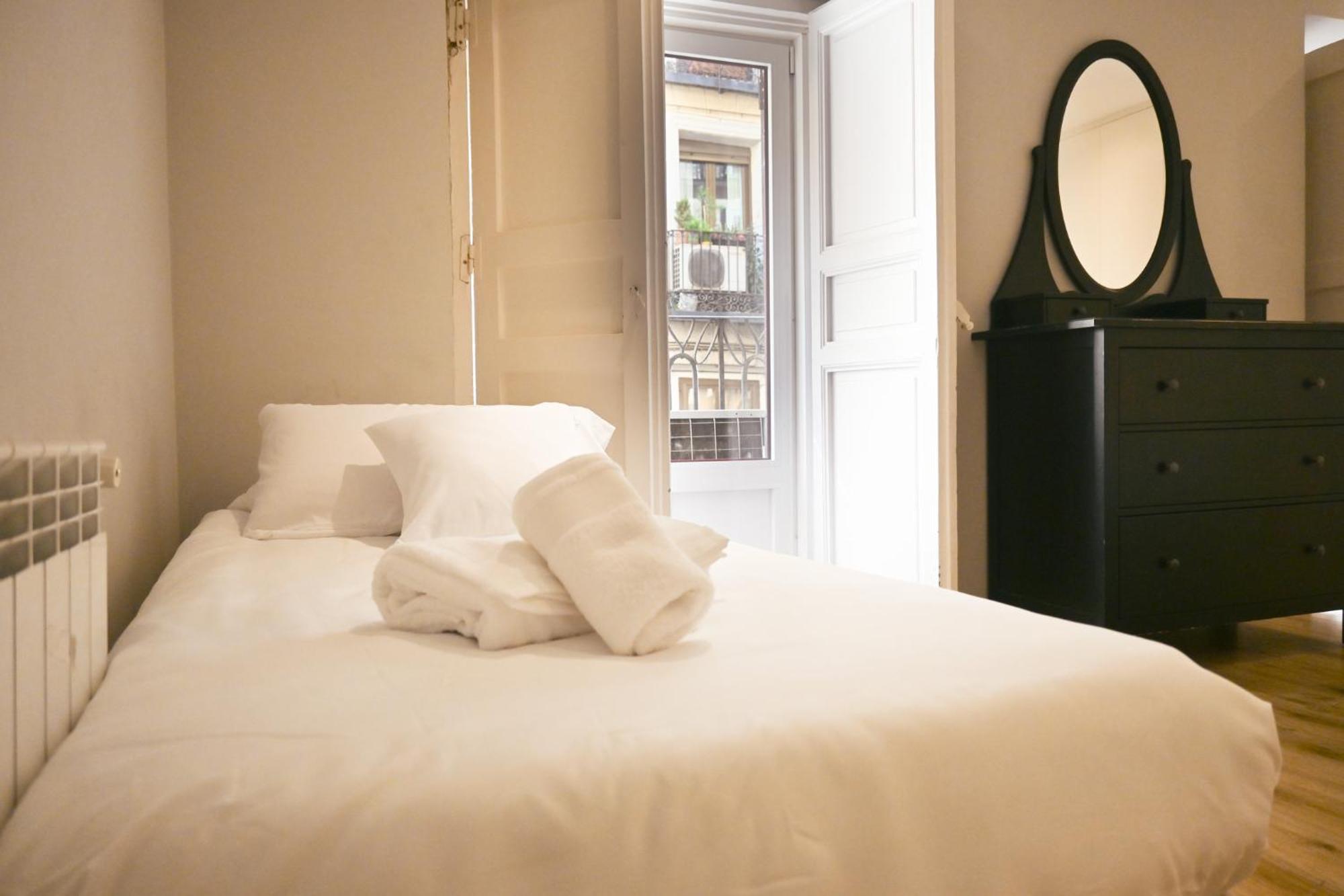 For You Rentals Apartment Temporal Madrid Cava Baja-La Latina Cab36 מראה חיצוני תמונה